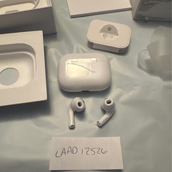 Apple AirPods Pro 2 - USB-C