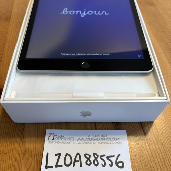 Apple iPad 9th Gen - Wi-Fi, 64 GB, Silver, A2602