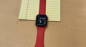Fair
													Apple Watch Series 6 40mm - Red, A2291 - GPS, Aluminum, photo 1 of 9