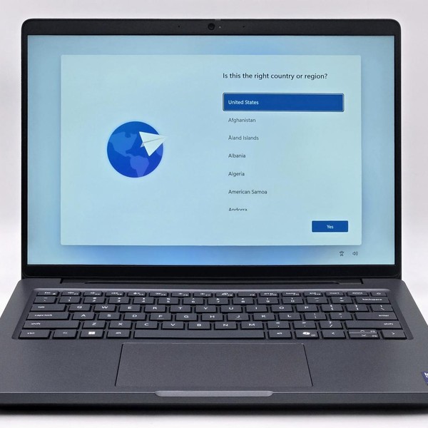 Dell Pro Max - 1 TB, Black, 32 GB, Intel Core Ultra 7, 14 inch, FHD+ Plus