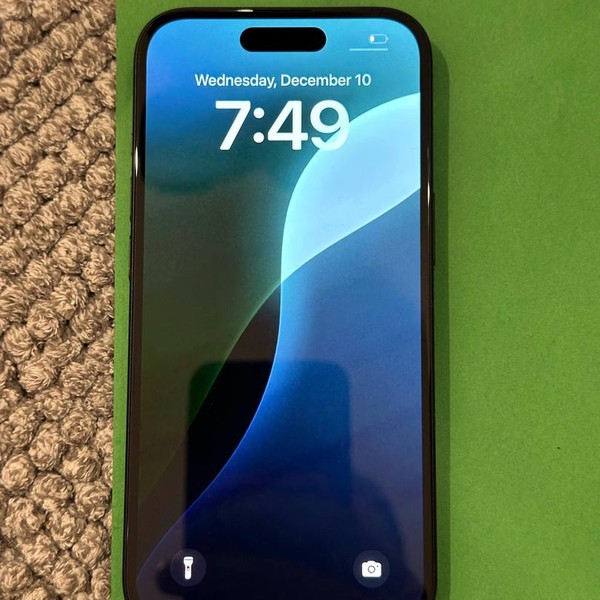 Apple iPhone 15 - Unlocked, 256 GB, Black, A2846