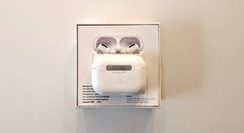 Used
													Apple AirPods Pro 2nd Gen - Lightning, photo 3 of 4