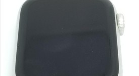 Good
													Apple Watch Series 4 40mm - Unlocked, Silver, A1975 - Cellular, Nike, photo 3 of 8