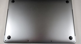Good
													MacBook Pro 2018 (With Touch Bar) - 13" - I7, Gray, 512 GB, 16 GB, photo 5 of 12