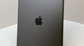 Mint
													Apple iPad 8th Gen - Unlocked, Gray, 32 GB, A2428, photo 3 of 5