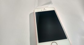 Good
													Apple iPhone SE 1st Gen 2016 - Unlocked, Rose Gold, 32 GB, A1723, photo 4 of 9