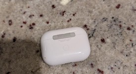 Used
													Apple AirPods Pro 2 - USB-C, photo 4 of 4