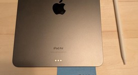 Mint
													Apple iPad Air 5th Gen - Wi-Fi, Gray, 64 GB, A2588, photo 2 of 9