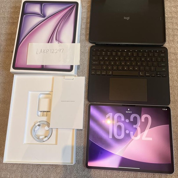 Apple iPad Air 13 inch (M3) 2025 - Wi-Fi, 128 GB, Purple