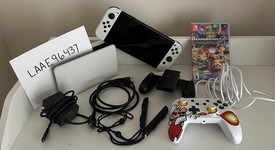 Good
													Nintendo Switch - OLED - White, 64 GB, photo 1 of 3