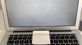 Fair
													MacBook Air 2017 - 13" - I5, Silver, 128 GB, 8 GB, photo 4 of 6
