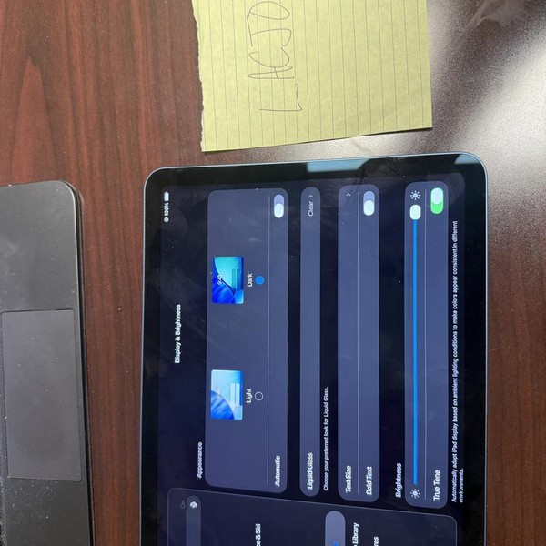 Apple iPad Air 5th Gen - Wi-Fi, 256 GB, Blue, A2588