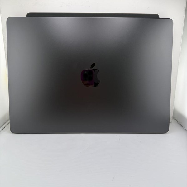 MacBook Pro 2025 - 14 inch - 1 TB, Space Black, 16 GB, Apple M5