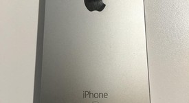 Good
													Apple iPhone SE 1st Gen 2016 - Unlocked, Grey, 32 GB, A1662, photo 3 of 4