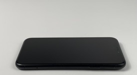 Good
													Apple iPhone Xr - TracFone, Black, 64 GB, A1984, photo 4 of 5