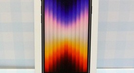 New
													Apple iPhone SE 3rd Gen 2022 - US Cellular, Midnight, 64 GB, A2595, photo 1 of 4