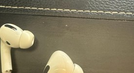 Used
													Apple AirPods Pro 1st Gen - Wireless Case, photo 3 of 15