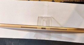 Mint
													Apple iPad 7th Gen - Wi-Fi, Gold, 32 GB, A2197, photo 2 of 6
