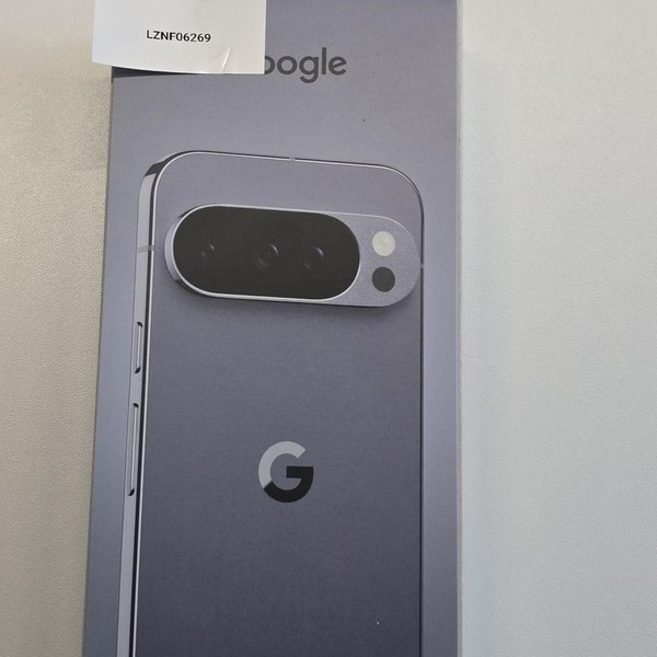 Google Pixel 10 Pro - Unlocked, 128 GB, Moonstone, G4QUR