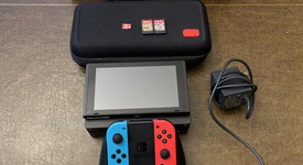 Mint
													Nintendo Switch - Red & Blue, 32 GB, photo 3 of 11