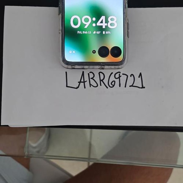 Motorola Razr Ultra (2025) - Unlocked, 512 GB, PANTONE Scarab, 16 GB