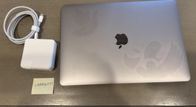 Good
													MacBook Pro 2016 (No Touch Bar) - 13" - Gray, 256 GB, 8 GB, photo 3 of 10