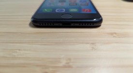 Good
													Apple iPhone SE 3rd Gen 2022 - Unlocked, Midnight, 64 GB, A2595, photo 3 of 13