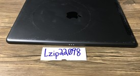 Fair
													Apple iPad 8th Gen - Unlocked, Gray, 32 GB, A2428, photo 2 of 7