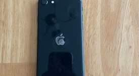 Good
													Apple iPhone SE 2nd Gen 2020 - Unlocked, Black, 64 GB, A2275, photo 5 of 7