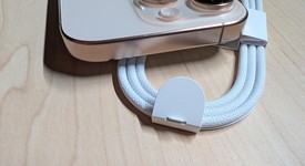 Mint
													Apple iPhone 16 Pro - Unlocked, Desert, 256 GB, A3083, photo 5 of 7