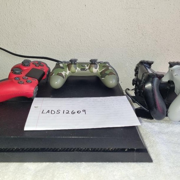 PlayStation 4 - 500 GB, Black, Standard