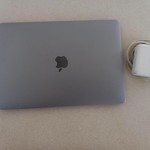 Good MacBook Pro 2020 - 13 inch - 512 GB, Gray, 16 GB, Intel Core i7