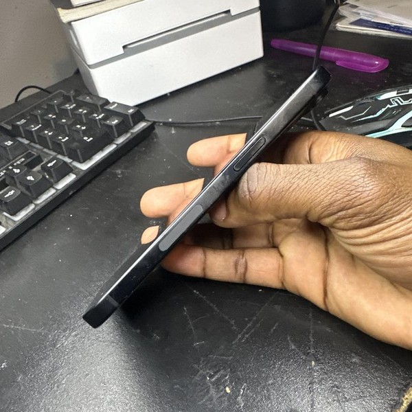 Apple iPhone 15 - T-Mobile, 128 GB, Black, A2846