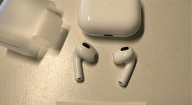Used
													Apple AirPods 3rd Gen - Lightning Case, photo 2 of 3