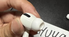 Used
													Apple AirPods Pro - Wireless Case, photo 2 of 5