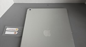 Good
													Apple iPad 9th Gen - Wi-Fi, Silver, 64 GB, A2602, photo 4 of 7