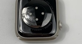 Fair
													Apple Watch Series 8 41mm - Unlocked, Starlight, A2772 - Cellular, Aluminum, photo 2 of 6