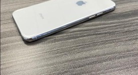 Good
													Apple iPhone Xs - Verizon, Silver, 512 GB, A1920, photo 2 of 15