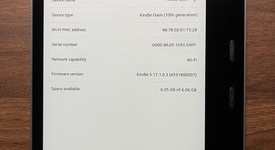 Mint
													Amazon Kindle Oasis 10th Gen - Gray, 8 GB, WiFi Only, photo 2 of 7