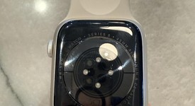 Good
													Apple Watch Series 8 45mm - Silver, A2771 - GPS, Aluminum, photo 5 of 7