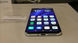 Good
													Huawei P40 Pro - Unlocked Non-US, Silver, 256 GB, 8 GB, photo 2 of 12