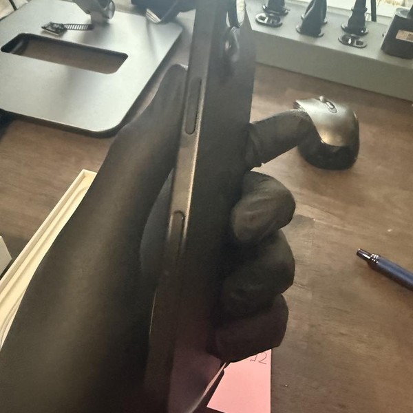 Apple iPhone 16 - Verizon, Black, 128 GB, A3081