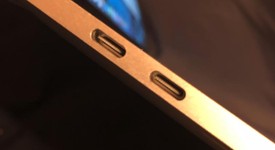 Good
													MacBook Pro 2017 (With Touch Bar) - 15" - I7, Silver, 1 TB, 16 GB, photo 3 of 15