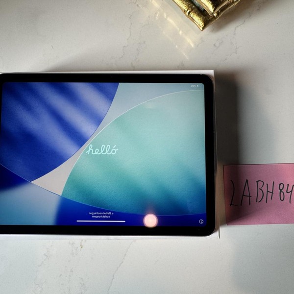 Apple iPad Air 11 inch (M3) 2025 - Unlocked, 256 GB, Gray, A3267