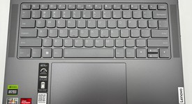Mint
													Lenovo Slim Laptop, photo 4 of 9
