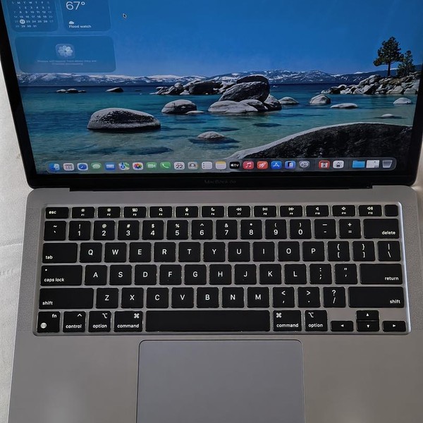 MacBook Air 2020 - 13 inch - 256 GB, Gray, 8 GB, Apple M1