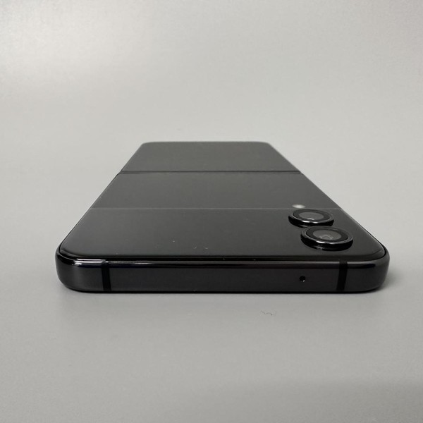 Samsung Galaxy Z Flip4 5G - Unlocked, 128 GB, Graphite, 8 GB, SM-F721U1