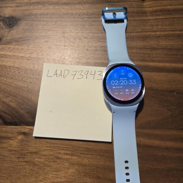 Samsung Galaxy Watch8 - Wi-Fi, Silver, SM-L320, 40mm