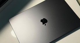 Good
													MacBook Pro Late 2023 (M3) - 16" - Apple M3 Max 14-core, Black, 1 TB, 36 GB, 30-core GPU, photo 4 of 8