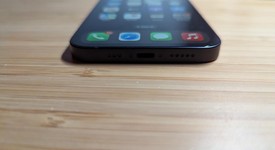 Fair
													Apple iPhone 12 - Unlocked, Black, 64 GB, A2172, photo 3 of 15